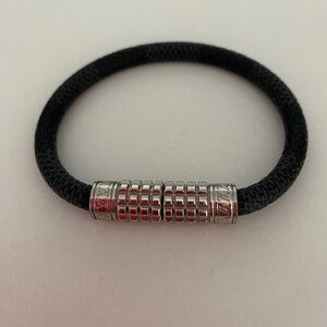 Louis Vuitton Men’s Digit Bracelet
